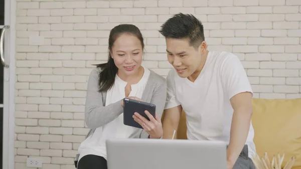 Happy Asian Family Couple Husband Wife Work Using Digital Tablet — Stock Photo, Image