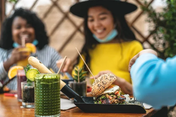 Multiracial Friends Having Healthy Lunch Coffee Brunch Bar Corona Virus — Stock Photo, Image