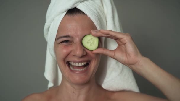 Happy Mature Woman Having Skin Care Spa Day People Wellness — Stock Video