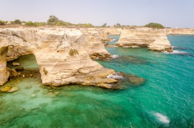 Torre Sant Andrea,: Salento, İtalya doğal kayalık uçurum