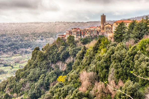 Staden Nemi på Alban Hills, Italien — Stockfoto