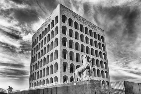 The Palazzo della Civilta Italiana, aka Square Colosseum, Roma — Fotografia de Stock