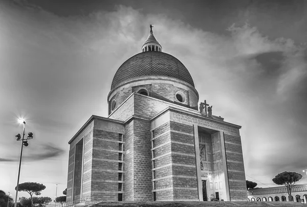 Eglise de Santi Pietro e Paolo à Rome, Italie — Photo