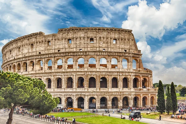 O Anfiteatro Flaviano, também conhecido como Coliseu de Roma, Itália — Fotografia de Stock