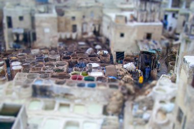 Fes, Fas 'ta geleneksel Tannery bölgesi. Tilt-Shift efekti uygulandı