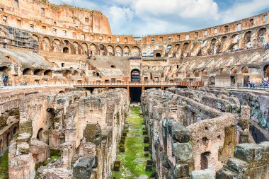 İç Flavian amfi, aka Kolezyum Roma, İtalya