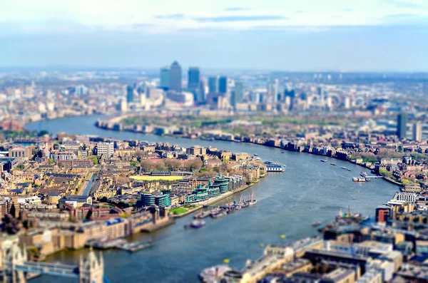Vue panoramique de Londres, Royaume-Uni. Effet de basculement appliqué — Photo