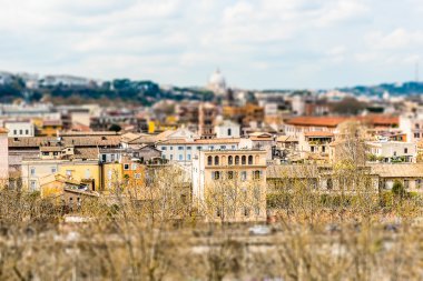 Aventine Hill, Roma, İtalya panoramik görünümü. Uygulanan eğim kaydırma efekti