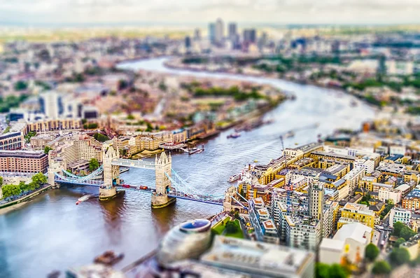 Panoramisch uitzicht op Londen. Tilt-shift effect toegepast — Stockfoto