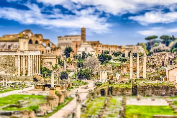 Vista panoramica sul Foro Romano, Italia. Effetto tilt-shift applicato — Foto Stock