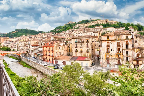 Scénický výhled na staré město v Cosenza, Itálie — Stock fotografie