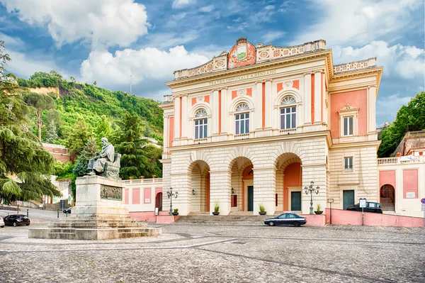 The iconic Piazza XV marzo, old town of Cosenza, Italy — Stock Photo, Image