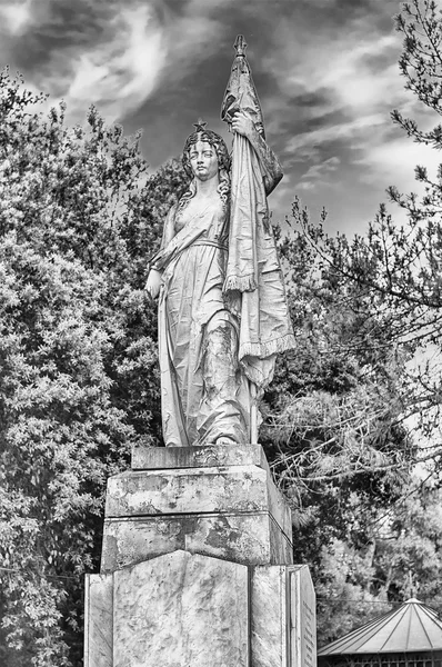 Памятник Свободы Италии в городе Косенца — стоковое фото