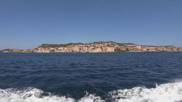 Vue Côte Île Maddalena Île Principale Archipel Homonyme Près Détroit — Video