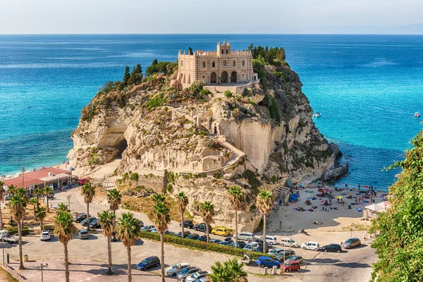 Kyrkan Santa Maria Dell Isola Tropea Badort Belägen Vid Bukten — Stockfoto