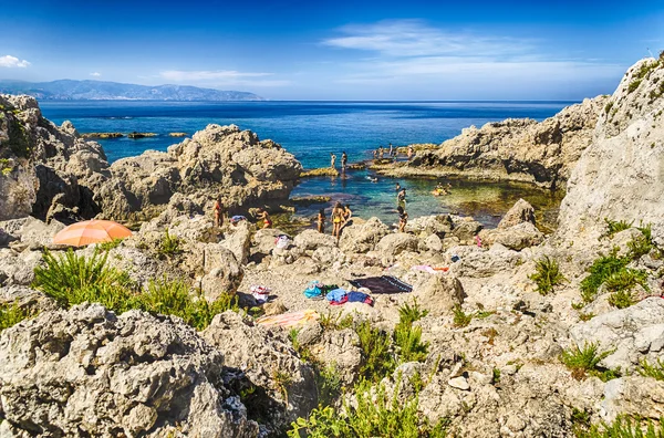 Середземноморського пляжу в Milazzo, Сицилія — стокове фото