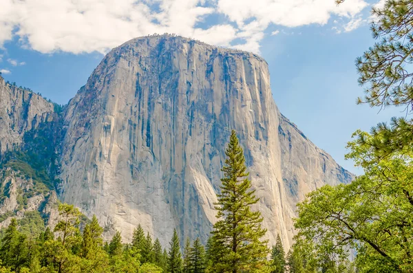 El Capitán, Parque Nacional Yosemite, California —  Fotos de Stock