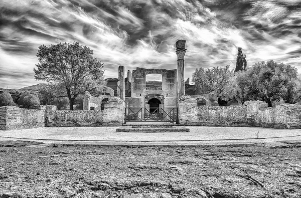 Ruinas en VIlla Adriana (Villa de Adriano), Tivoli, Italia —  Fotos de Stock