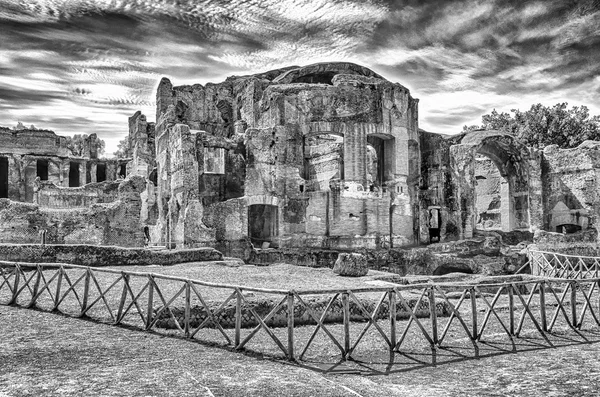 Ruínas dentro dos Grandes Banhos na Villa Adriana (Villa Adriana ), — Fotografia de Stock