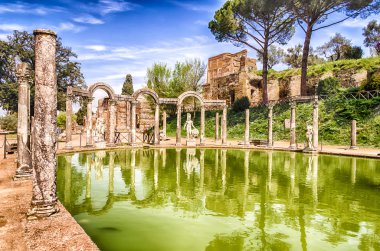 Antik havuzun Canopus Villa Adriana (Hadrian'ın VILL denir.