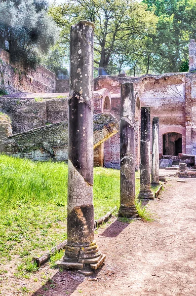 Ruiner ved VIlla Adriana (Hadrian 's Villa), Tivoli, Italien - Stock-foto