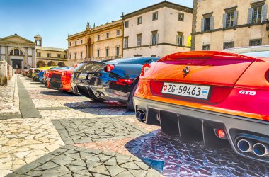Ferrari toplama