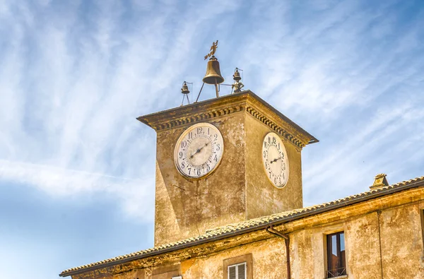 Középkori clocktower — Stock Fotó