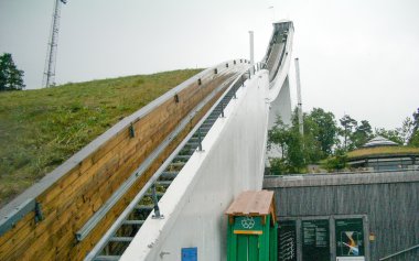 Eski Holmenkollen Ski Jump Hill, Norveç (2004)