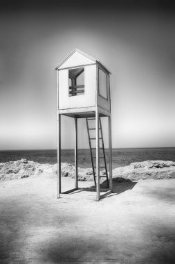 Sahildeki Iconic cankurtaran istasyonu, Sharm el Sheikh, Güney Sina, Mısır