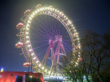 Wiener Riesenrad, gece Viyana Prater Park tarihi dönme dolabı, Avusturya
