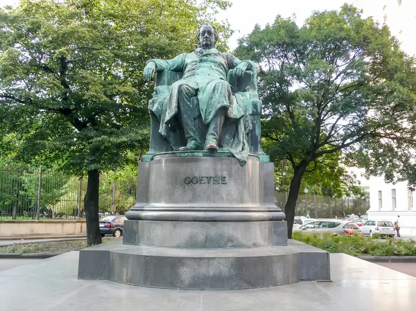 Wolfgang Goethe pomnik w centrum miasta Wiedeń, Austria — Zdjęcie stockowe