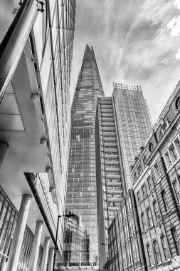 Londra, İngiltere 'deki Çömlek, ikonik gökdelen 15 Nisan 2022. İtalyan mimar Renzo Piano tarafından tasarlanmış ve 2013 yılında tamamlanmıştır.