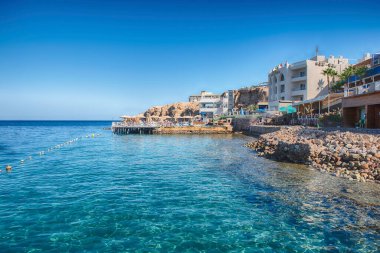 Naama Körfezi sahilinden manzara, Sharm el Sheikh, Güney Sina, Mısır