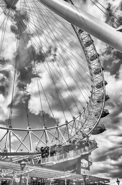 London eye panoramautsikt över hjulet — Stockfoto