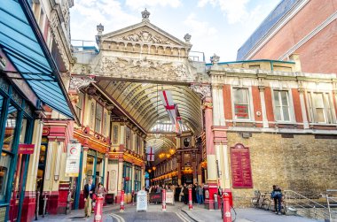 Leadenhall Pazar, Lon şehir içinde geleneksel kapalı çarşı