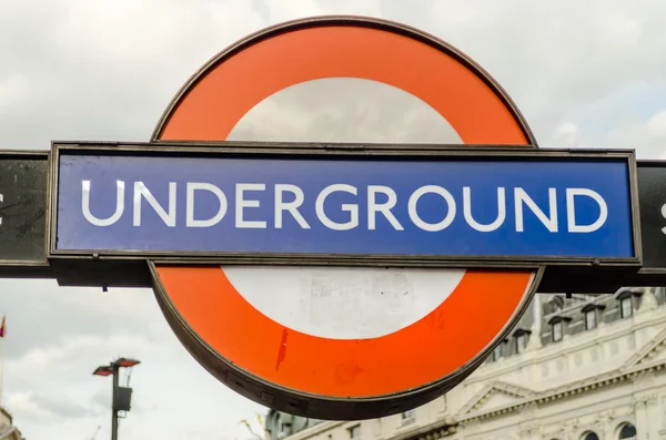 London underground tecken — Stockfoto