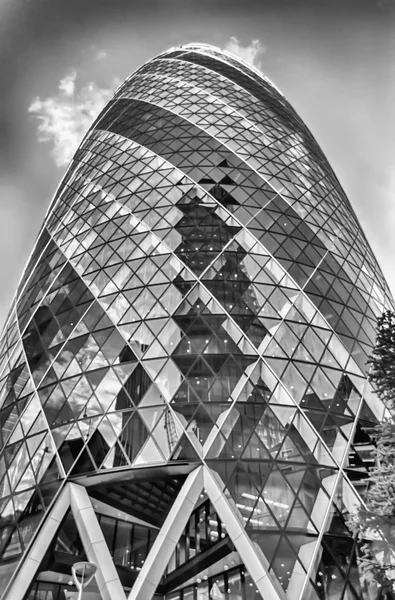 30 St Mary Axe aka Gherkin budynku, Londyn — Zdjęcie stockowe