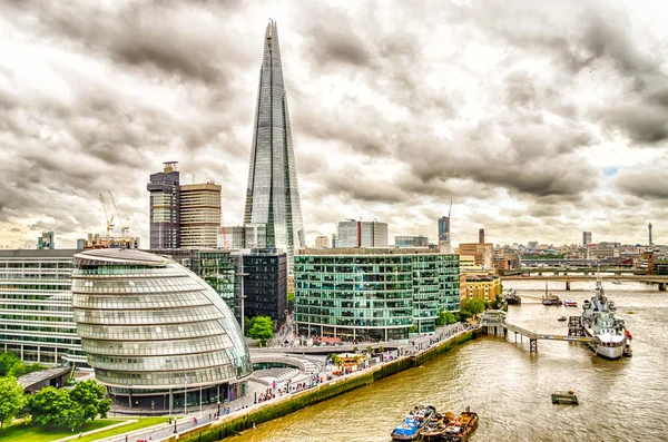 Luchtfoto van South Bank over de rivier de Thames, Londen — Stockfoto