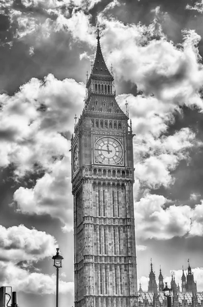 The Big Ben, Chambres du Parlement, Londres — Photo