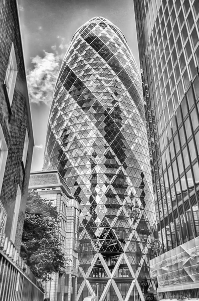 30 St Mary Axe aka Gherkin budynku, Londyn — Zdjęcie stockowe