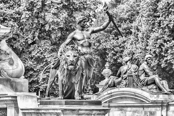 Buckingham Sarayı, Londra Victoria Anıtı — Stok fotoğraf