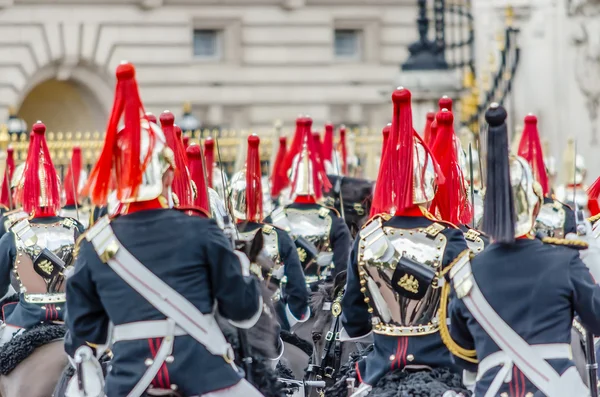 La ceremonia de guardia en el Palacio de Buckingham, Londres —  Fotos de Stock