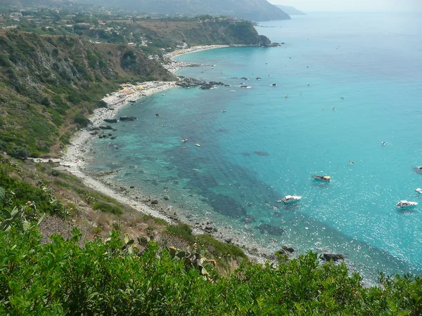 Letecký pohled na pobřeží v Capo Vaticano na Tyrhénského moře — Stock fotografie