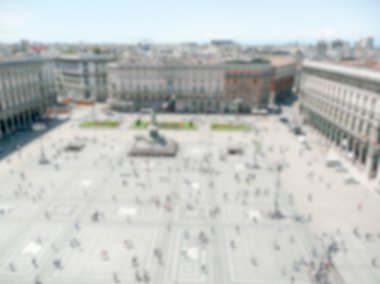 Piazza Duomo Milan ufuk arka plan. Kasten blu