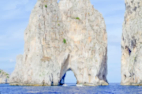 Fondo desenfocado de las rocas Faraglioni, isla de Capri, I —  Fotos de Stock