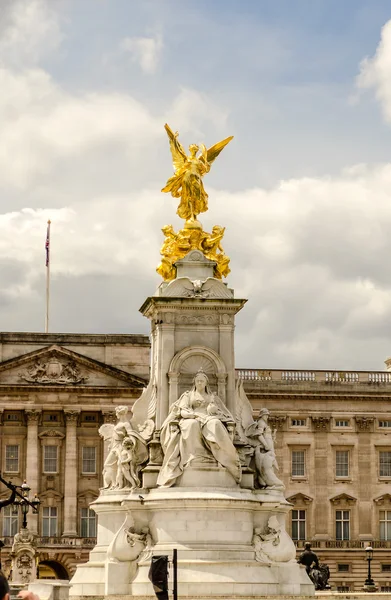 Victoria Memorial en el Palacio de Buckingham, Londres — Foto de Stock