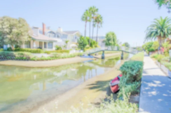 Defocused background of canals area in Venice, California — 图库照片