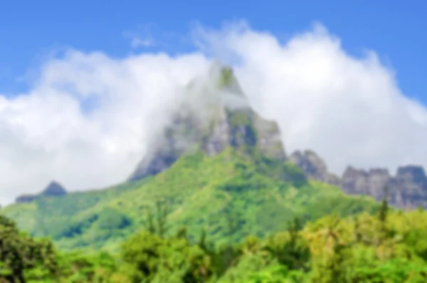 Fundo desfocado da Montanha Tropical com vegetação, Francês — Fotografia de Stock