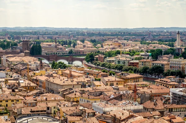 Panoraamanäkymä yli Veronan, Italia — kuvapankkivalokuva