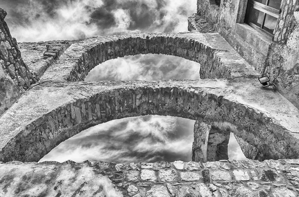 Ruins of an old castle in south of Italy — Stock Photo, Image